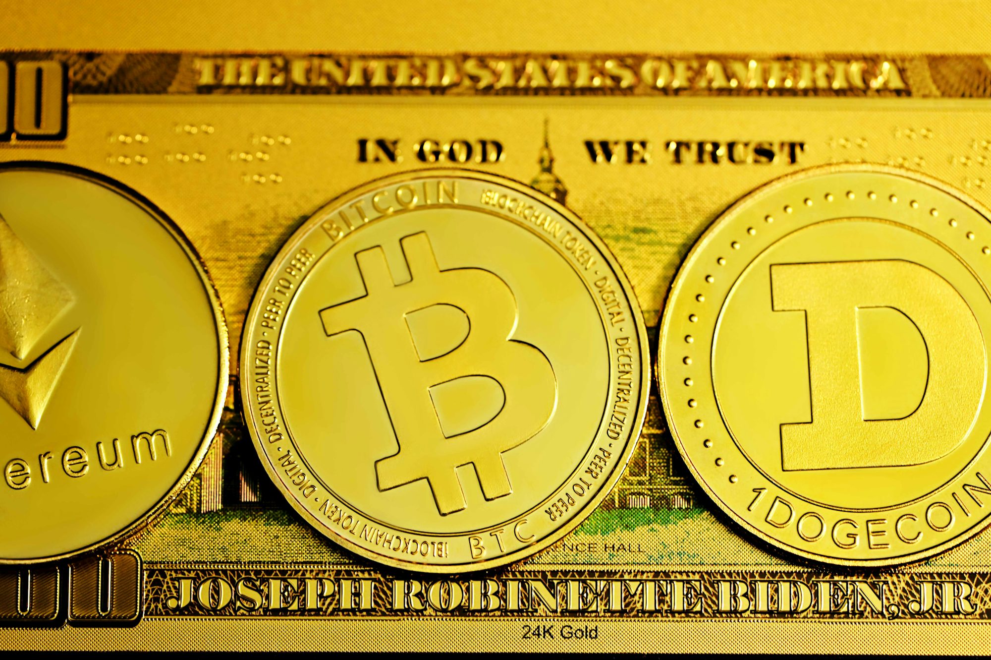 Navigating the Digital Finance Revolution: Trends and Innovations